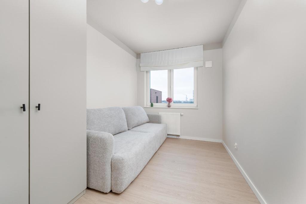 Wrocław nad Brzegiem Rzeki 2 Sypialnie Parking by Renters Prestige photo 3