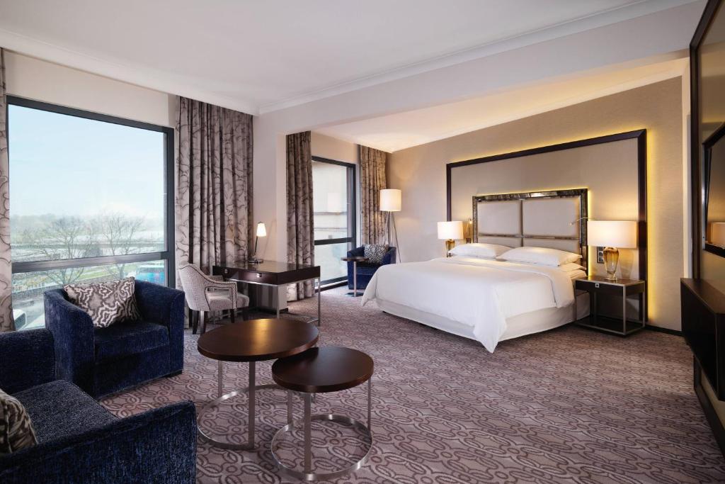 Sheraton Grand Krakow photo 2