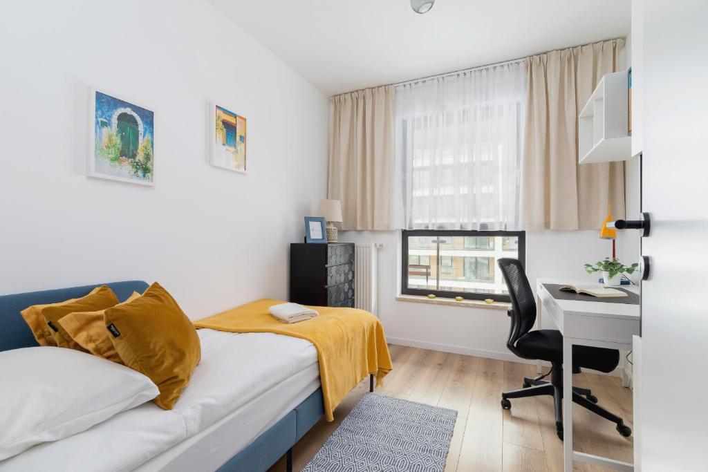 Tauron Arena Premium Apartment with Underground & Outdoor Parking by Renters Prestige photo 2