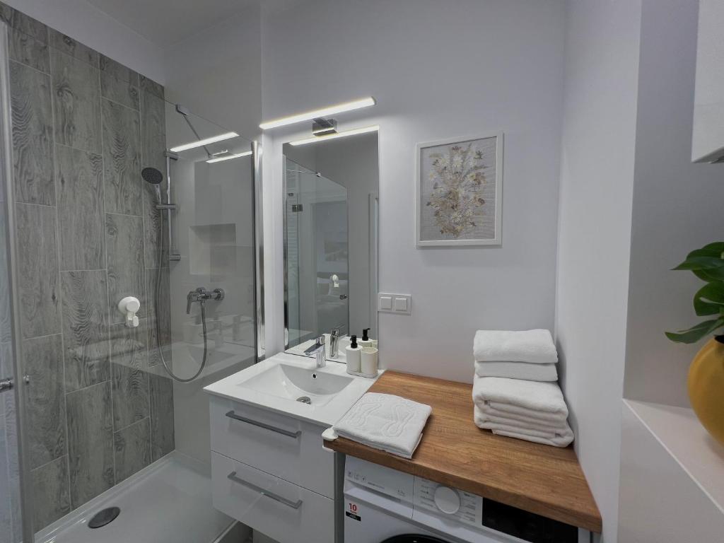 Studio Apartment Honey by Galeria Północna photo 3
