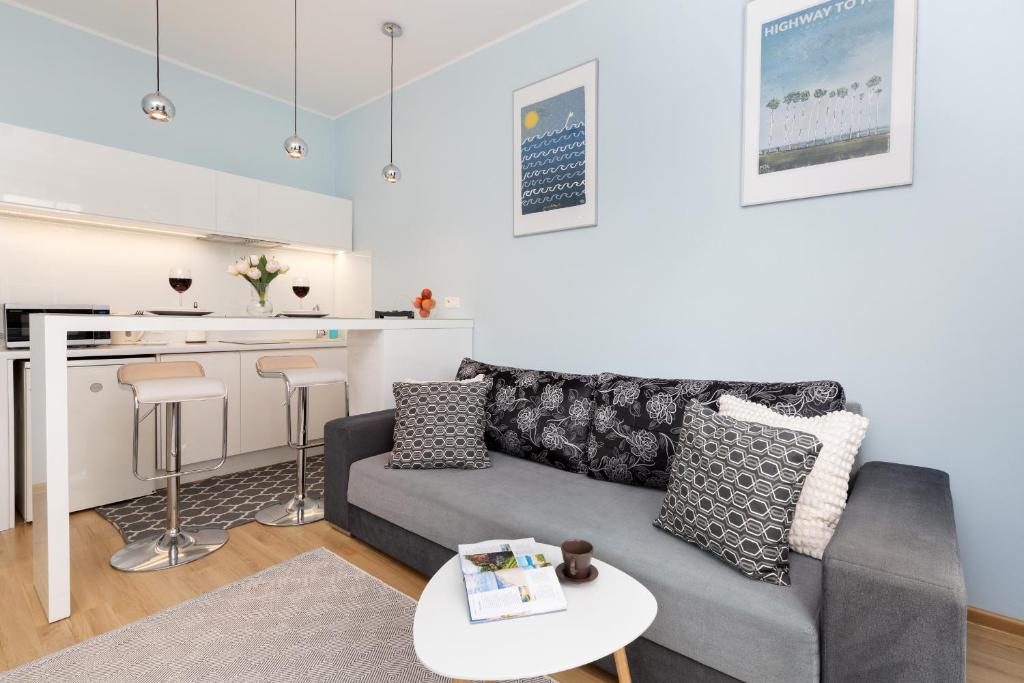 Świętojańska Studio Center of Gdynia 550m to the Beach by Noclegi Renters — photo 1