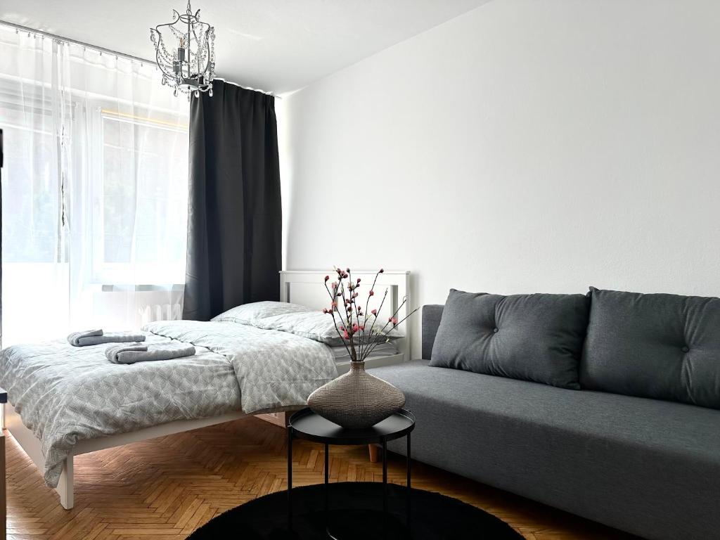 Wita Stwosza Apartment - Self Check-In 20h photo 2