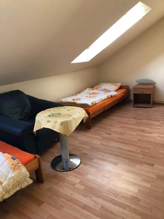 Stajnia Czahary z widokiem na jezioro — photo 1