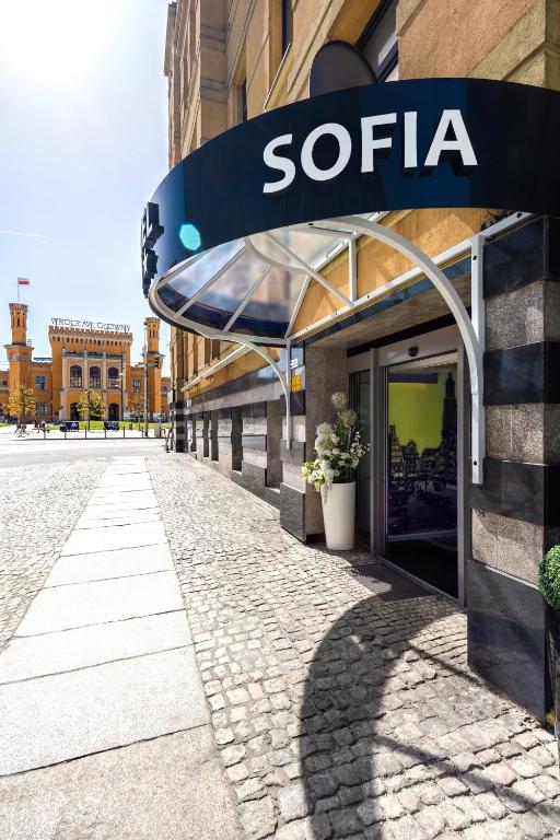 Hotel Sofia by The Railway Station Wroclaw — photo 1