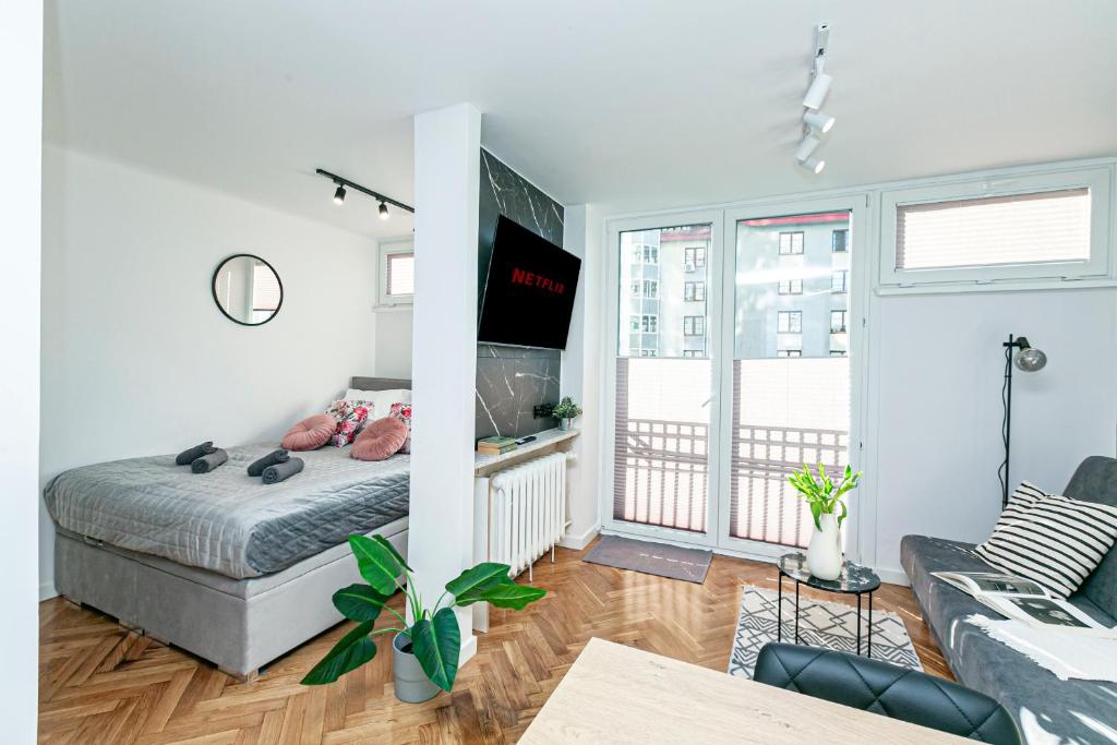 Żelazna 58 62 - Better Rental photo 3