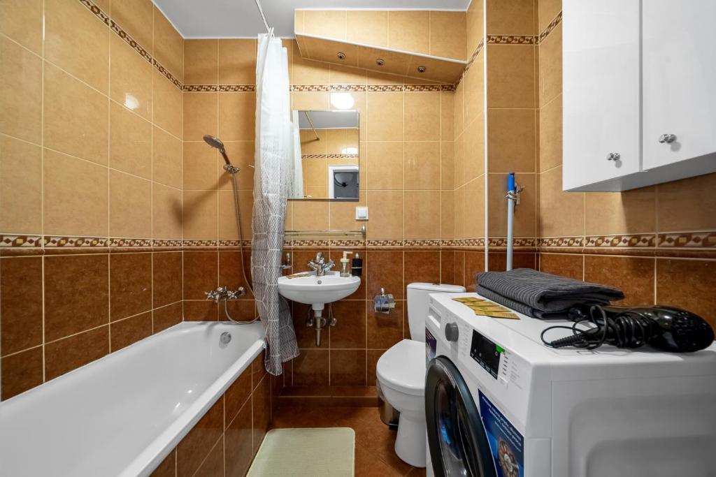 Warsaw Central Apt - 9th Floor photo 3