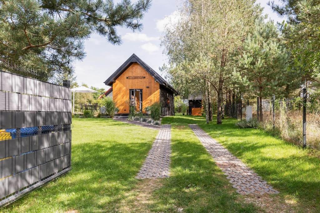 Ślusarnia-domek z sauną i balią nad jeziorem photo 2