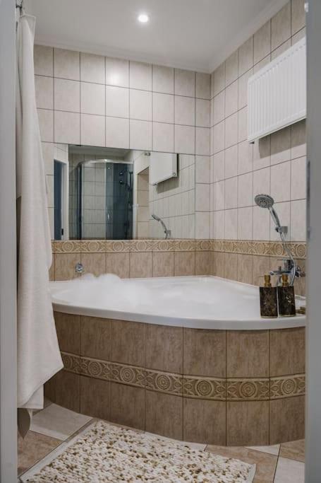 Stylowy Apartament w centrum Piecowy Zakątek photo 3