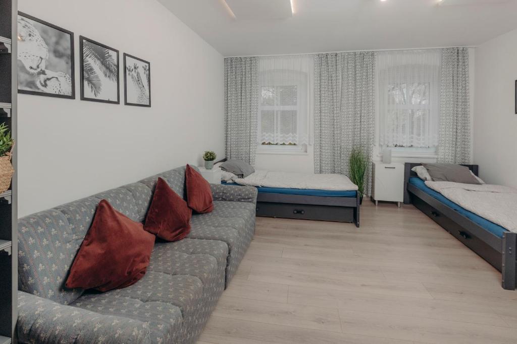 WOLSKA APARTMENT 80m2 - 7 people — photo 1