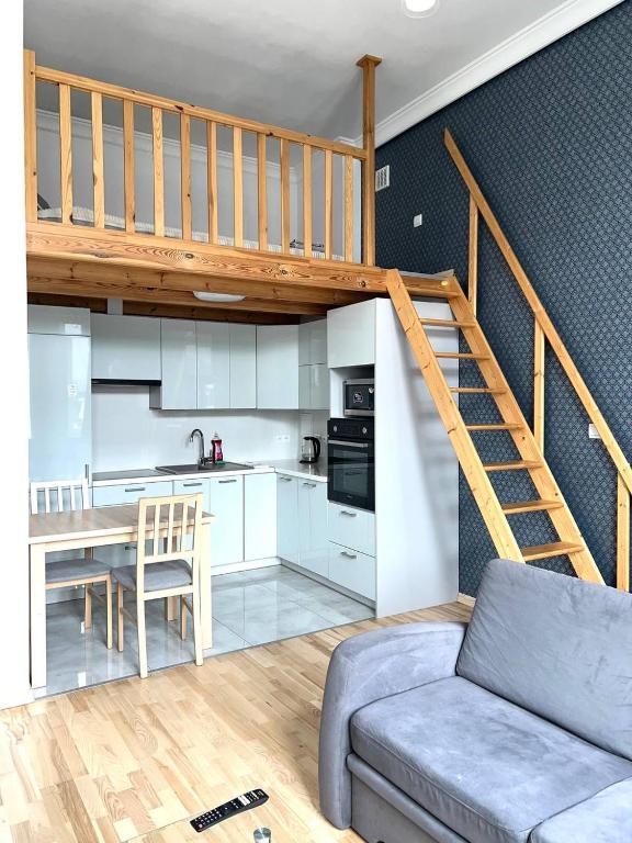 Stylish Apartment In The Centre -by HIK Apartments — photo 1
