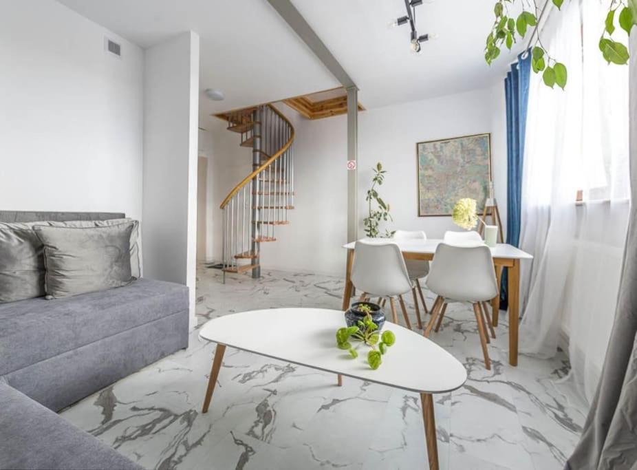 ewa apartment — photo 1