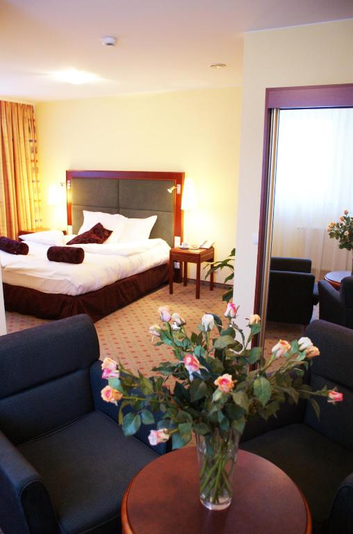 Hotel Wilga by Katowice Airport — photo 1