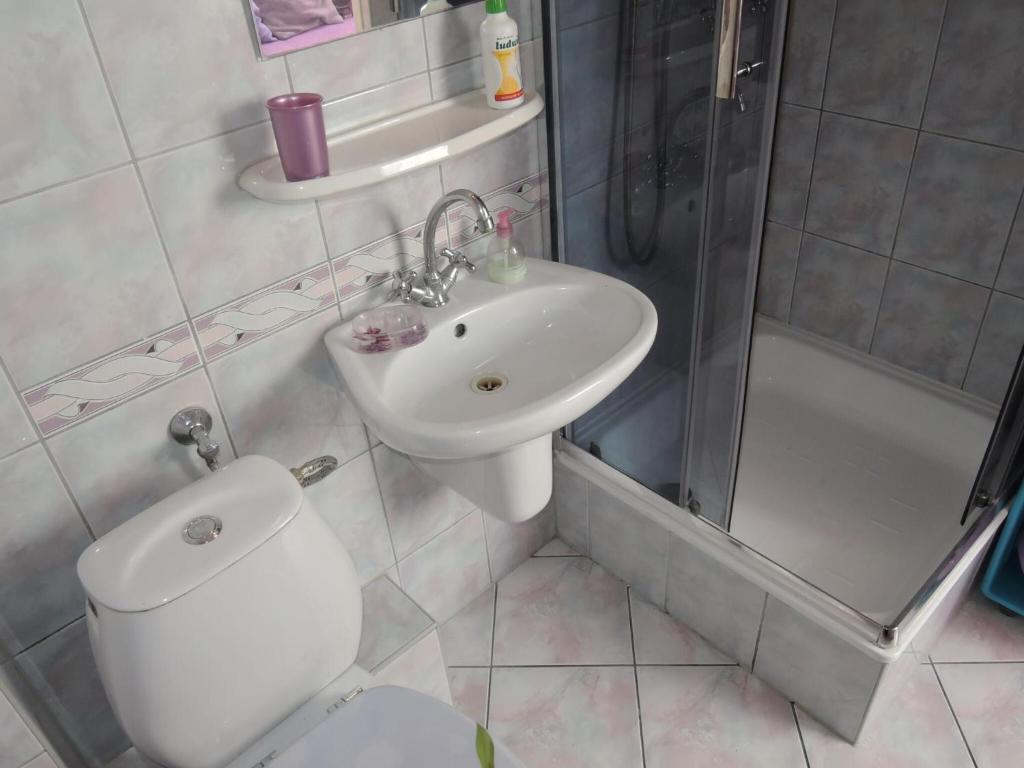 Holiday Home in Dziwnówek near the Beach photo 3