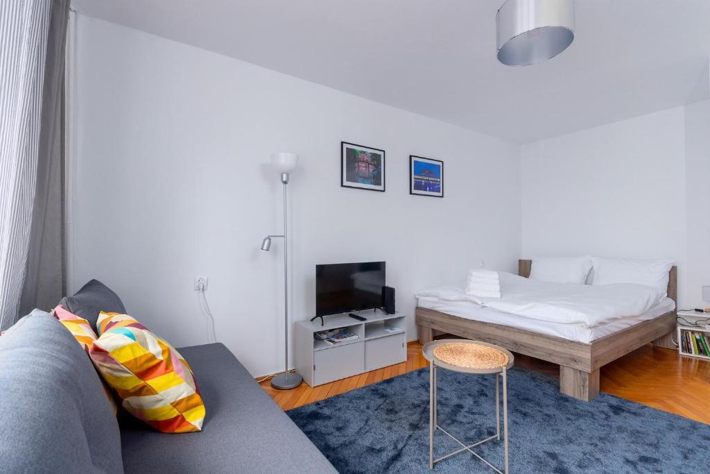 Rynek Wrocław Cosy Studio by BookingHost photo 2