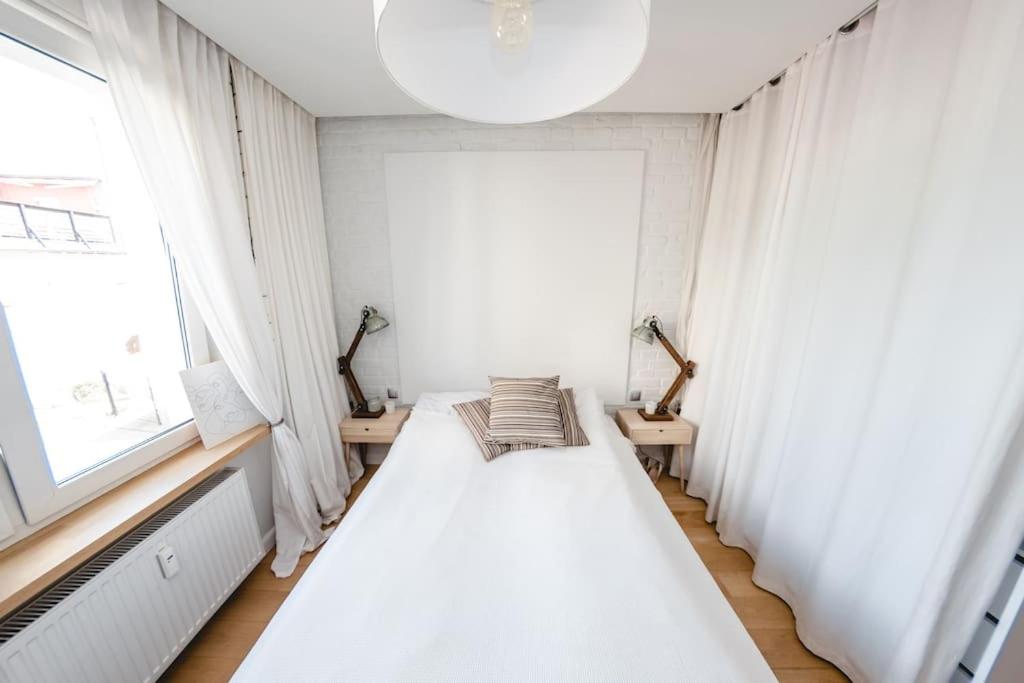 Stylowy Apartament w Centrum Sopotu z Projektorem photo 2