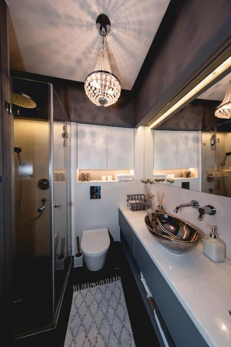 Stylowy Apartament w Centrum Sopotu z Projektorem photo 3