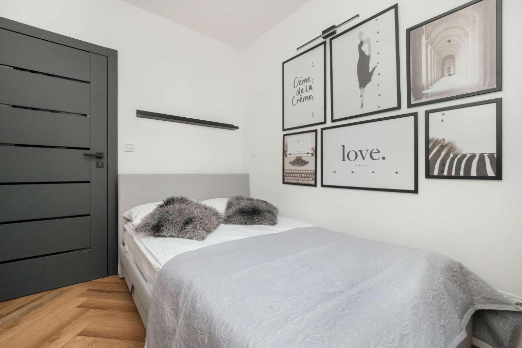 Stylish Apartment with Air Condtioning Łódź by Renters Prestige photo 2