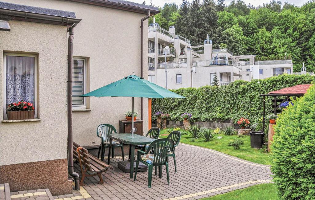 2 Bedroom Lovely Home In Gdynia photo 2