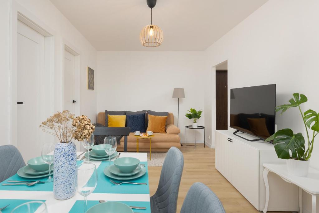 Spacious Apartment Suwalska Targówek by Noclegi Renters — photo 1