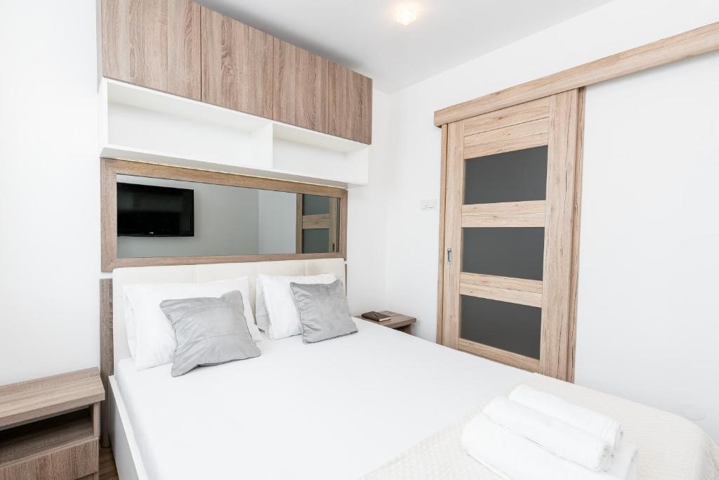 Sunny Kliny Apartment photo 2