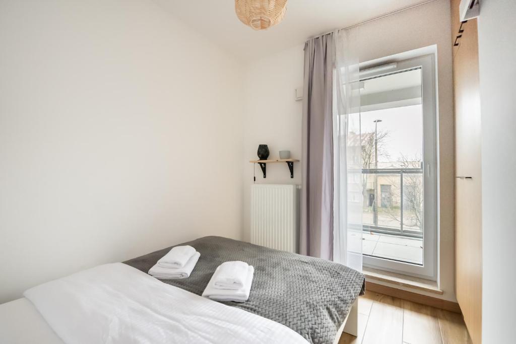 Wola Homely Apartment #88 by BookingHost photo 2