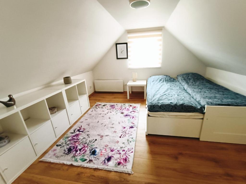 Siedlisko Dwa Żurawie - Uroczy domek nad stawem photo 2