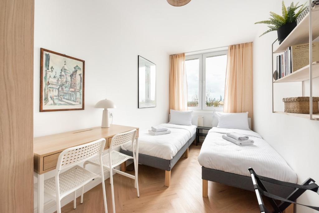 Saska Kępa 2-Bedroom Apartment by BookingHost photo 2
