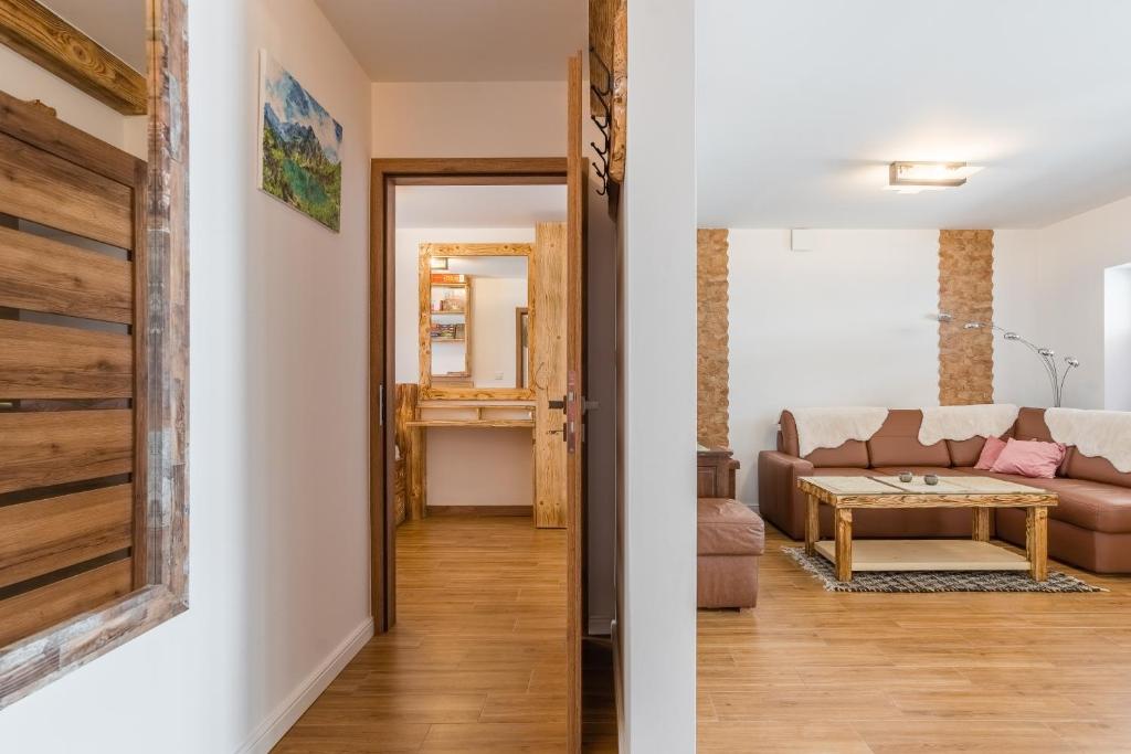 Baskowka Wierch Glodowski 25B B by Homeprime photo 2