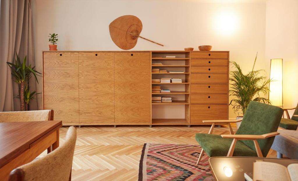 Warsaw Concierge Saska Studio photo 2