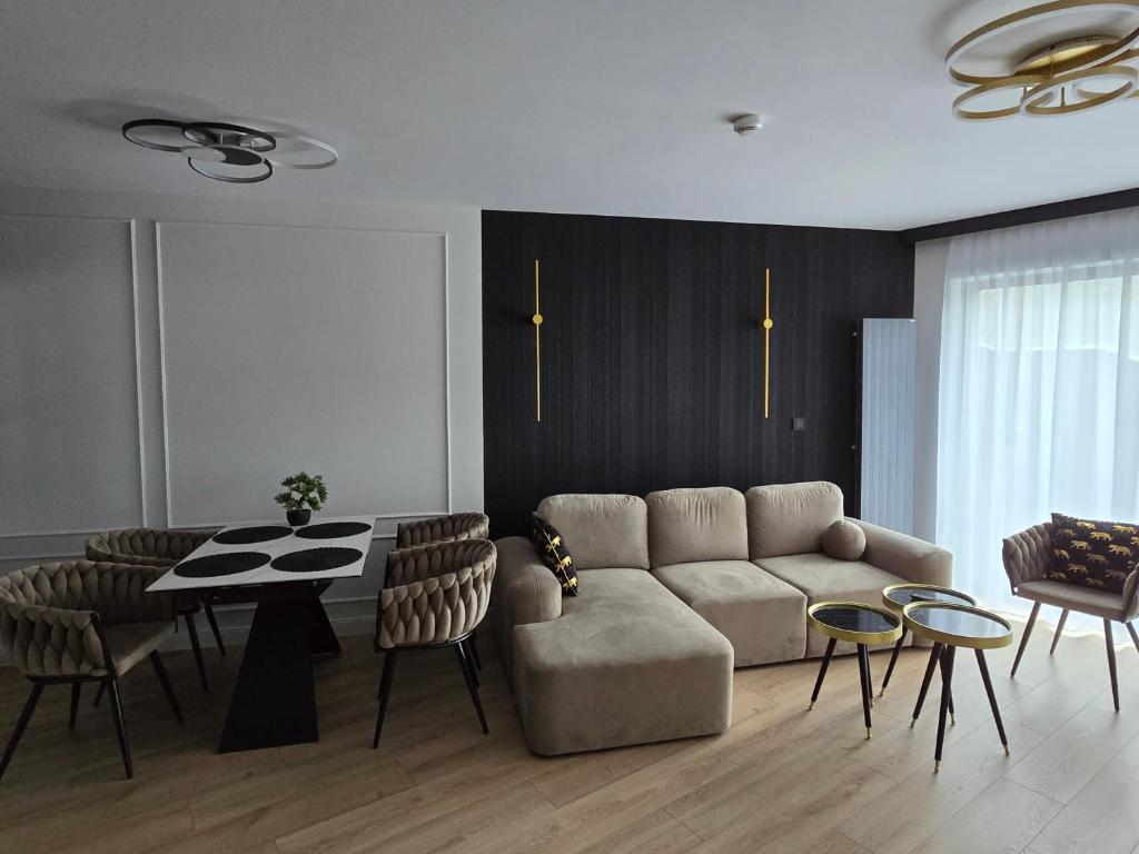 Apartament Stone Hill z basenem i widokiem na góry — photo 1