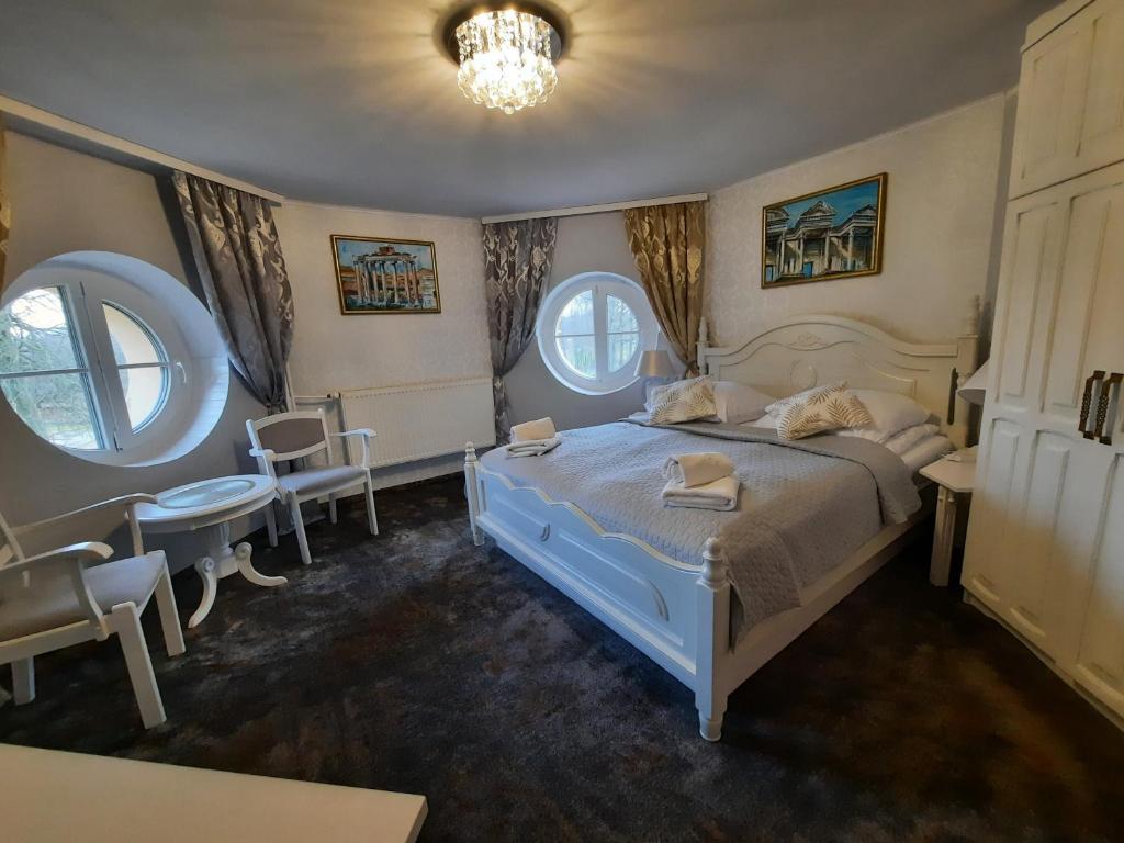 Hotel Zamek Karnity photo 2