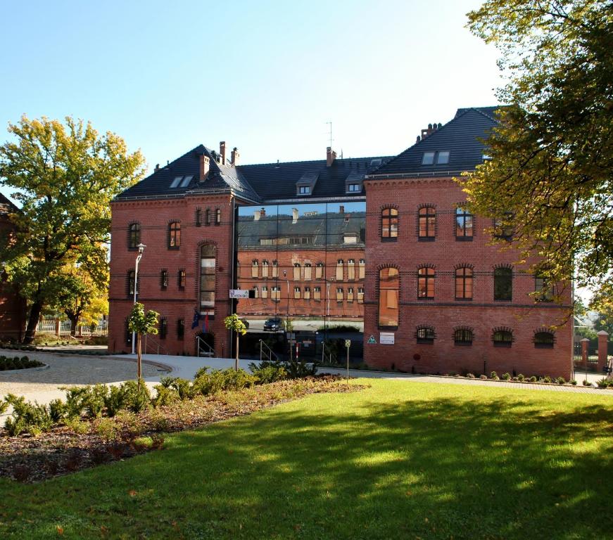 Szkolne Schronisko Młodzieżowe Dąbrówka — photo 1
