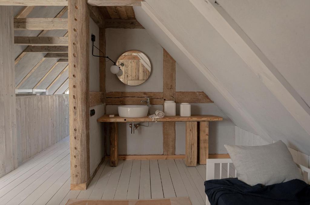 Tilia authentic home photo 2