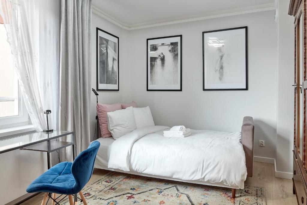 Rynek Jeżycki Apartment by BookingHost photo 2