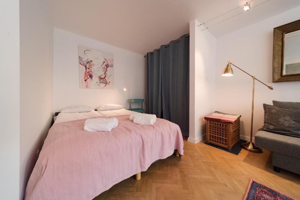 Wiejska 20 by Homeprime — photo 1