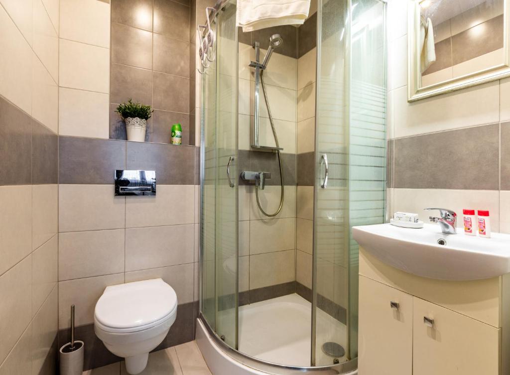 Seaside Comfort Studio by BookingHost photo 3
