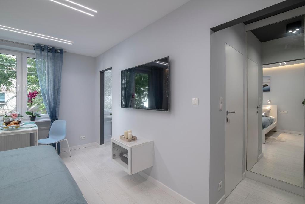 WLR Apartments - Hoza I photo 3