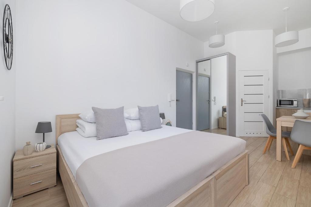 Studio apartment with balcony - Starowiślna 41 photo 2