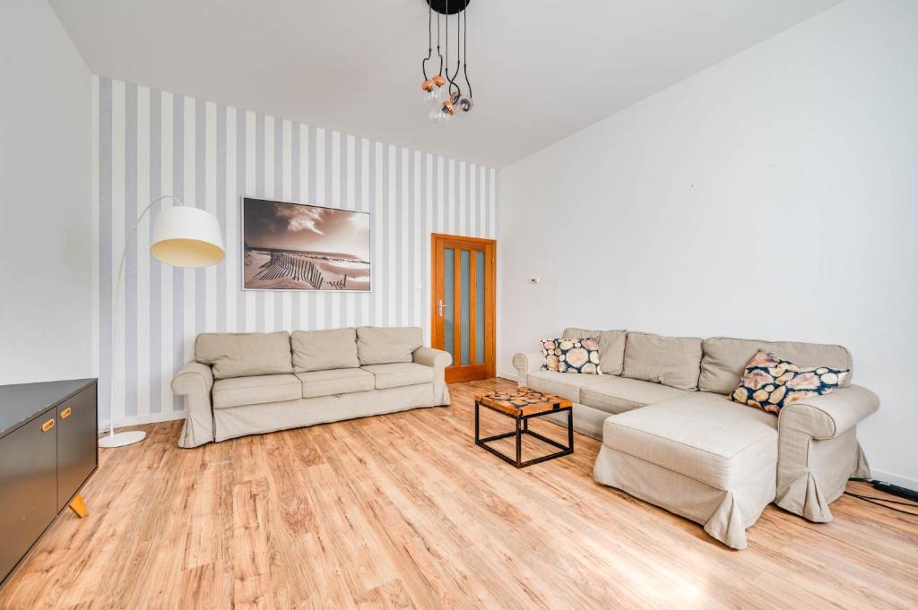Wooden by OneApartments — photo 1