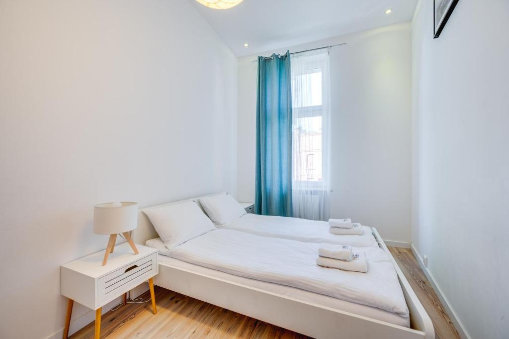 Wooden by OneApartments photo 2