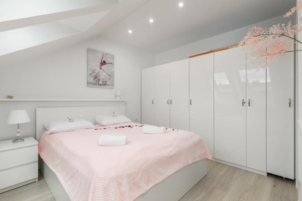 Royal Sand Pet-Friendly Apartment by Noclegi Renters photo 2
