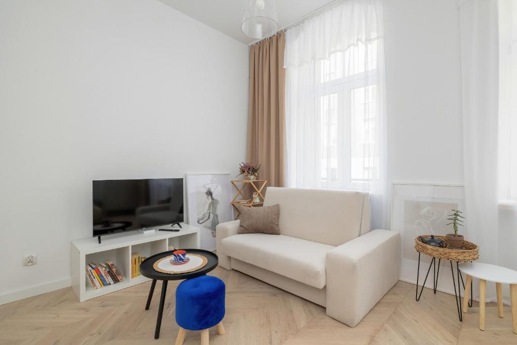 Bright Studio in the Centre of Katowice Opolska by Noclegi Renters photo 2