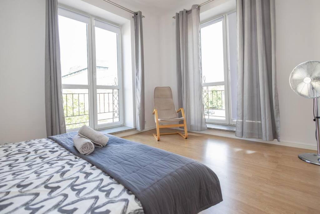 Spacious Apt in heart of Warsaw photo 2