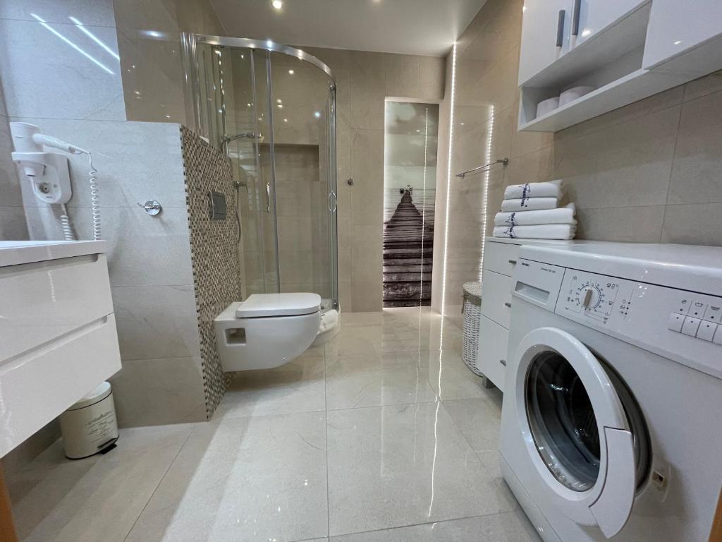Wolin-Travel Apartamenty Statek z widokiem na morze photo 2