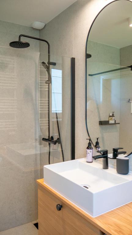 Apartament w willi z sauną i ogrodem SurfingBird Dźwirzyno photo 3