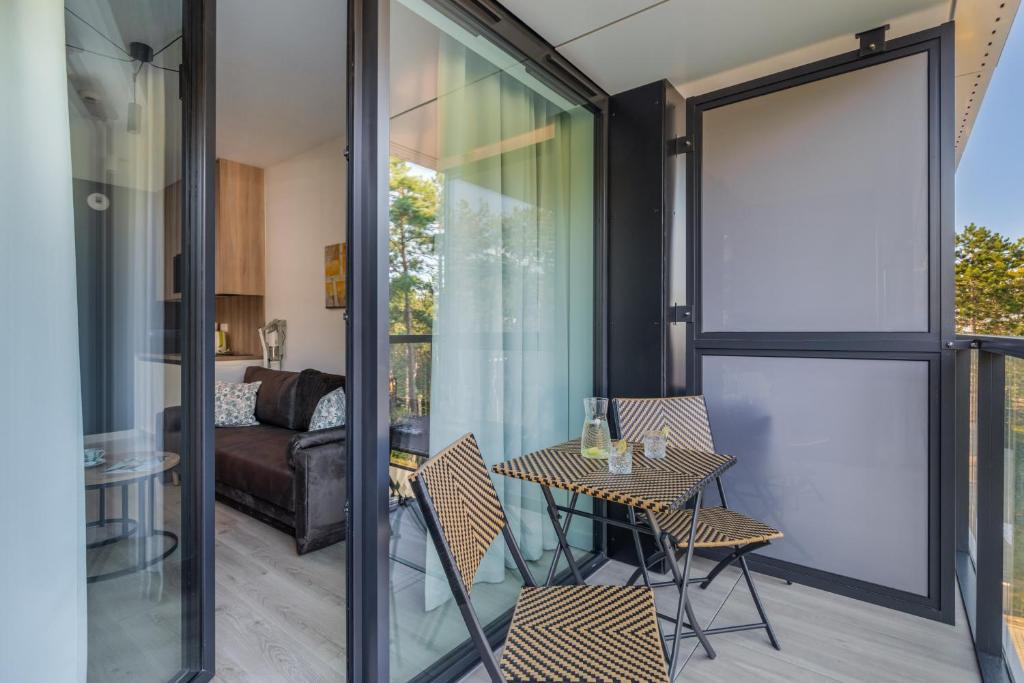 Shellter Suita Flora Apartment by Renters Prestige photo 3