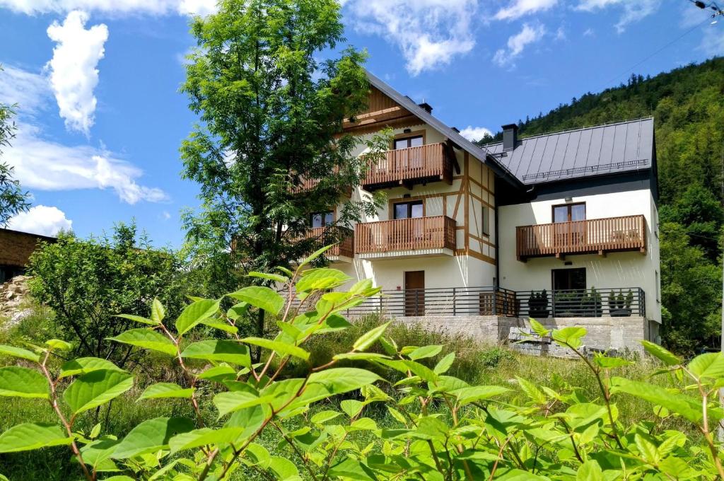 nowy Klimatyczny apartament z balkonem - Willa Sowia — photo 1