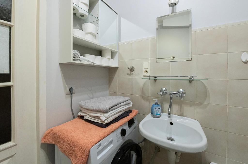 Studio in City Centre Free Parking photo 2