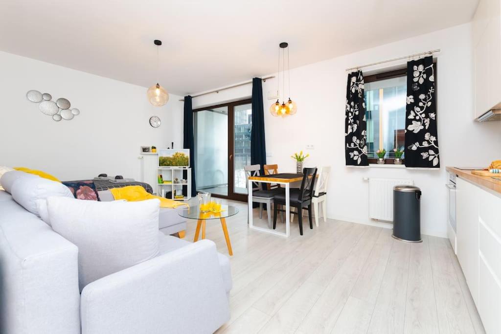 Sempre Warszawa-Smart TV-Netflix-Amazing location photo 3