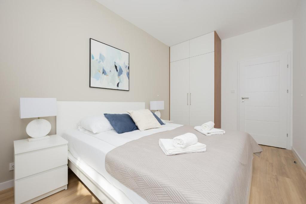 Sarmacka 25 apartment next to Medicover and Paley photo 2